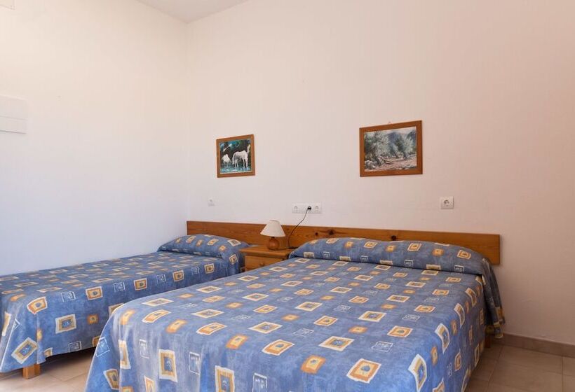Bed and Breakfast Hostal Mayans