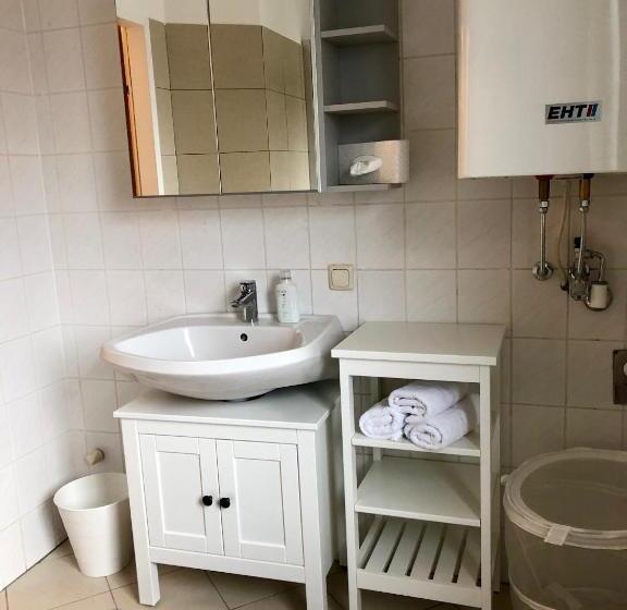 ホテル Forsthof Next Door