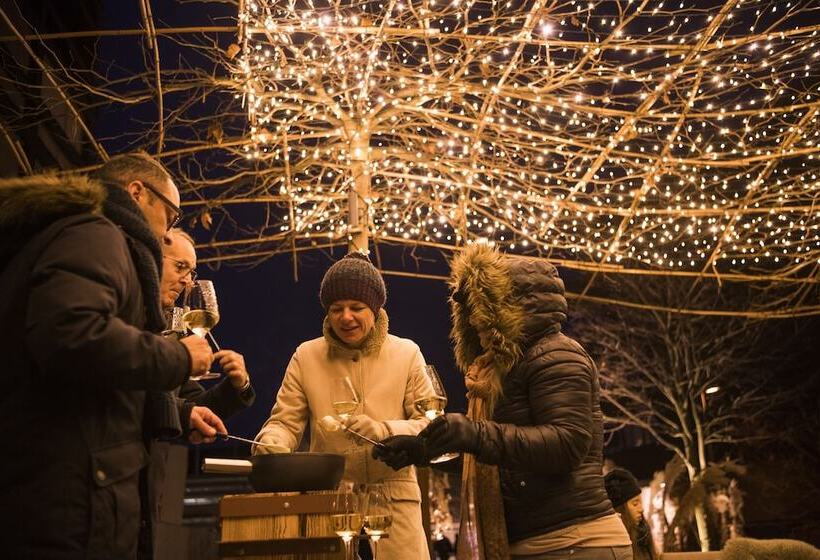 Apart  Welcoming L Urban Feel L Design