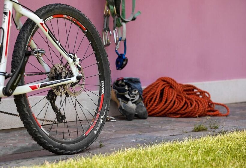 هتل Agritur La Cort