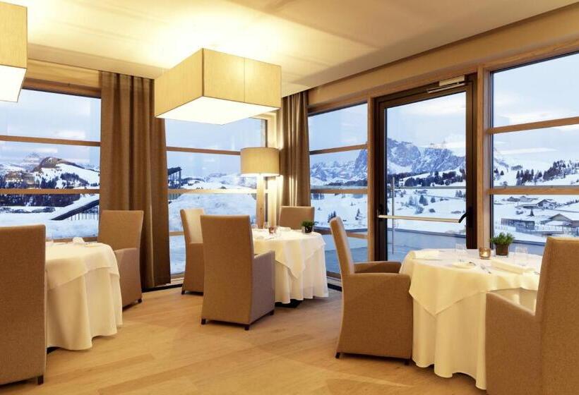 هتل Como Alpina Dolomites