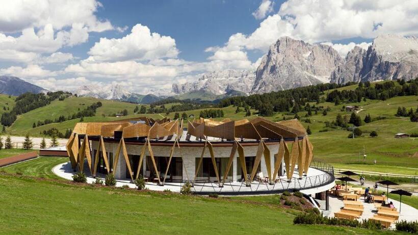 هتل Como Alpina Dolomites