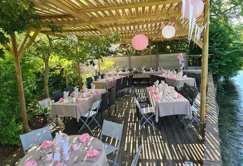 ホテル Auberge De La Durdent