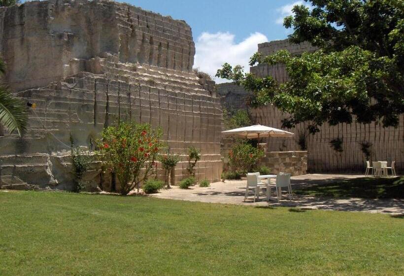 هتل Delle Cave