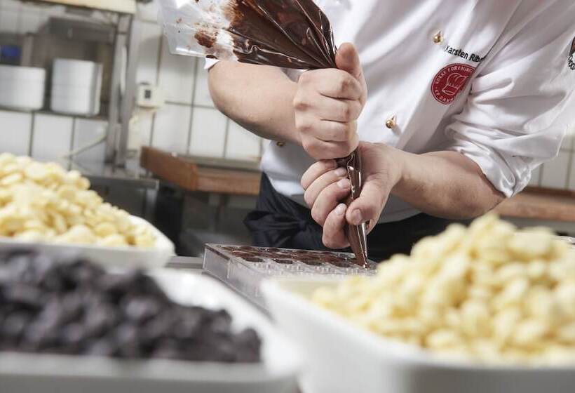 هتل Fuglsangcentret