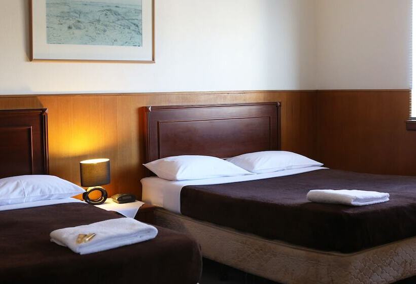 فندق Holiday Lodge