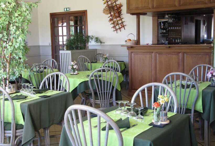 ホテル Hôtel Des Rochers