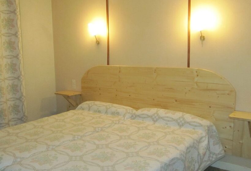 ホテル Hôtel Des Rochers