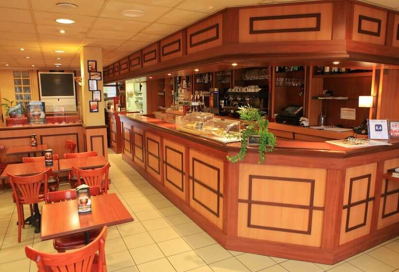 Отель La Consigne Caen Gare Sncf Centre