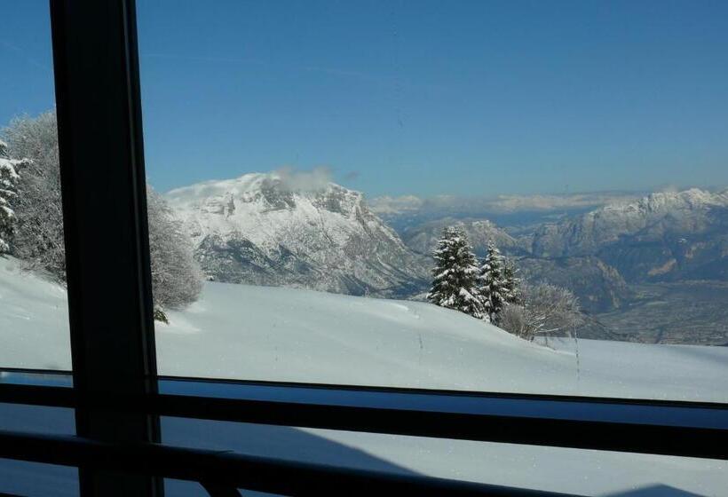 Le Blanc Hotel & Spa