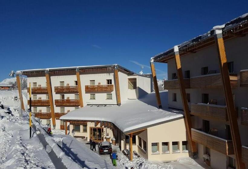 Le Blanc Hotel & Spa