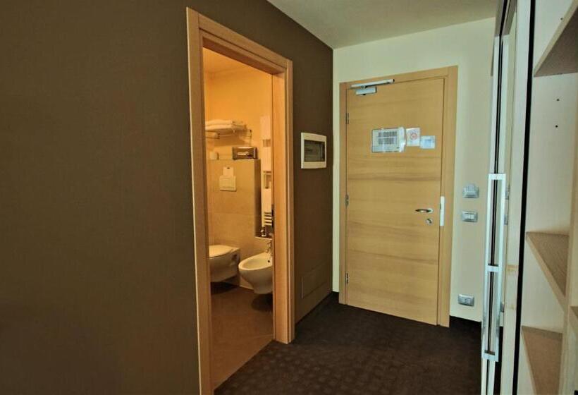 Le Blanc Hotel & Spa