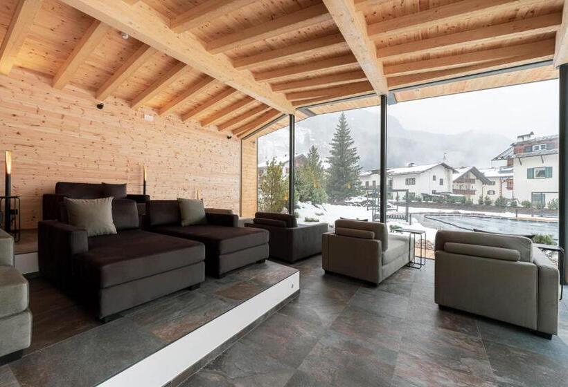 هتل Majon Miramonti