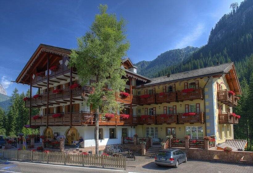 هتل Majon Miramonti