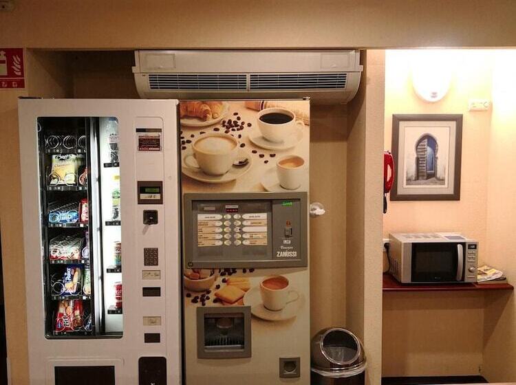 هتل Quick Palace St Jean De Vedas   A709