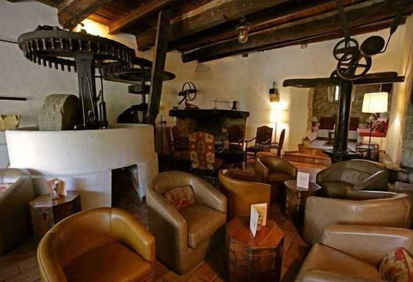 ホテル Restaurant Le Moulin De La Camandoule