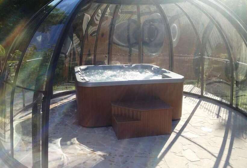 ホテル Restaurant Le Moulin De La Camandoule