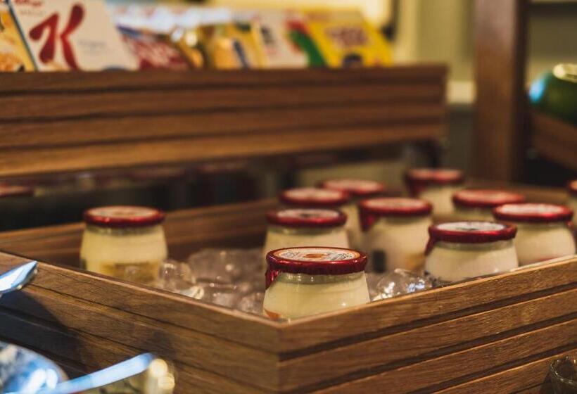 Hotel The Highdown – Brunning And Price