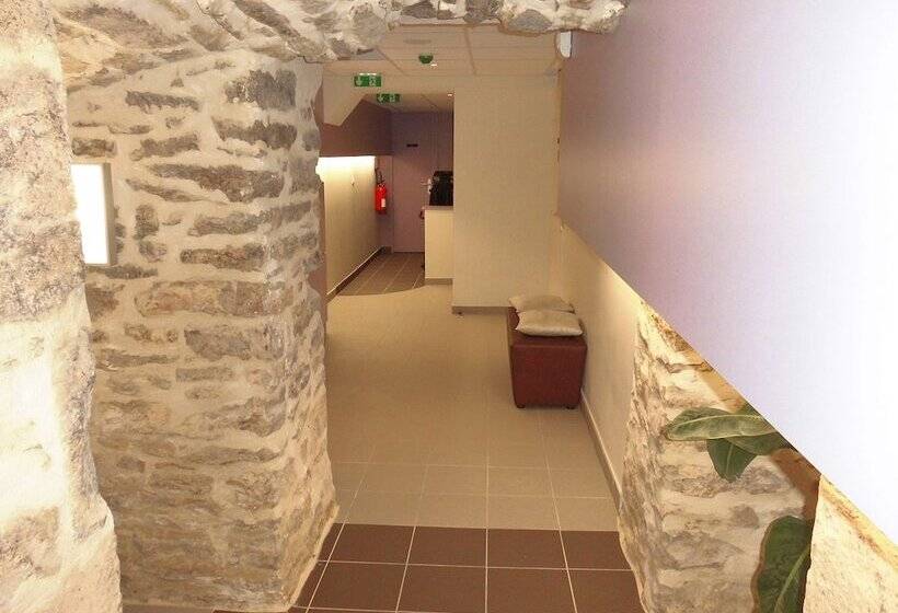 ホテル The Originals City, Hôtel Le Coeur D Or, Sedan Est