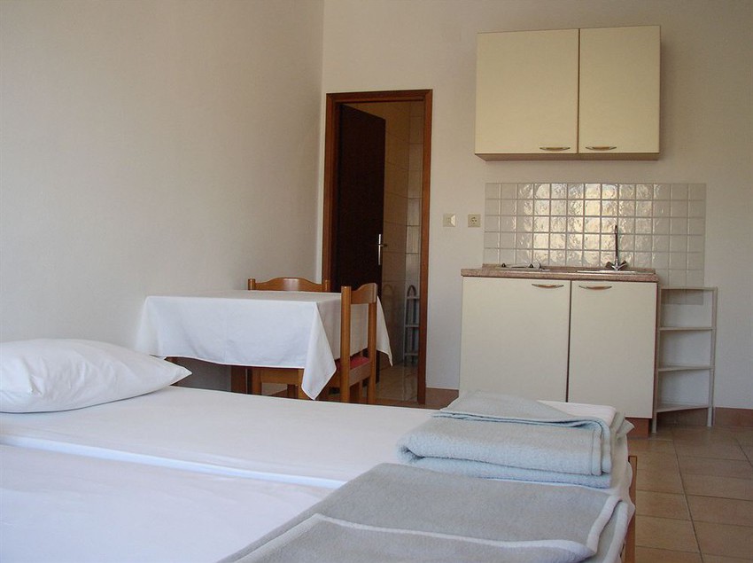 Vila 4m Pension & Appartements