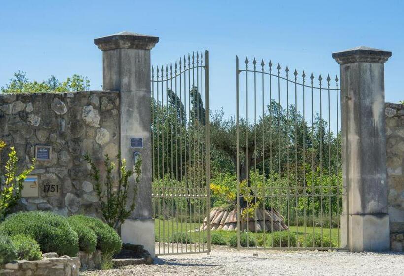 بنسيون Gite Des Carmes And Spa