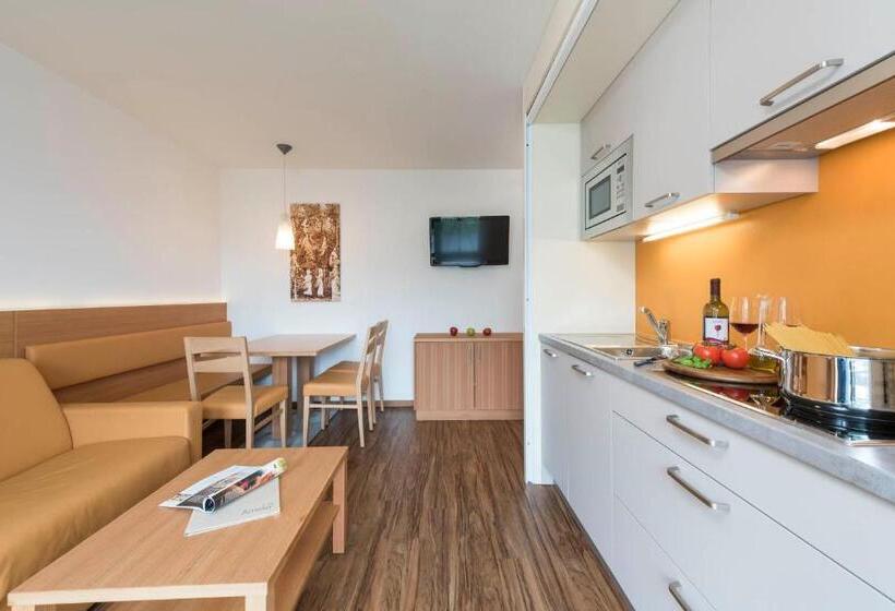 Amelia Apartments