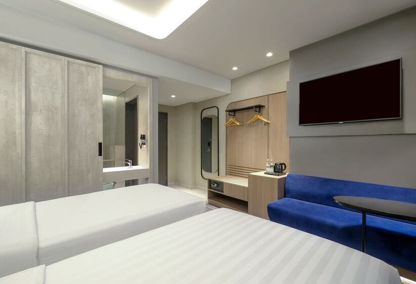 هتل Mercure Tangerang Centre