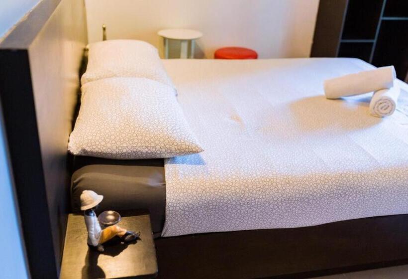 فندق The Beach Cha Am Residence