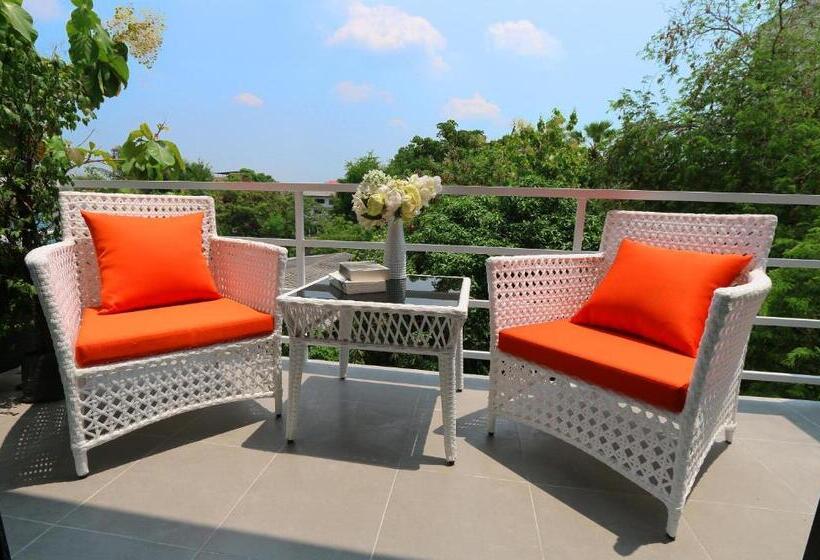 فندق The Beach Cha Am Residence