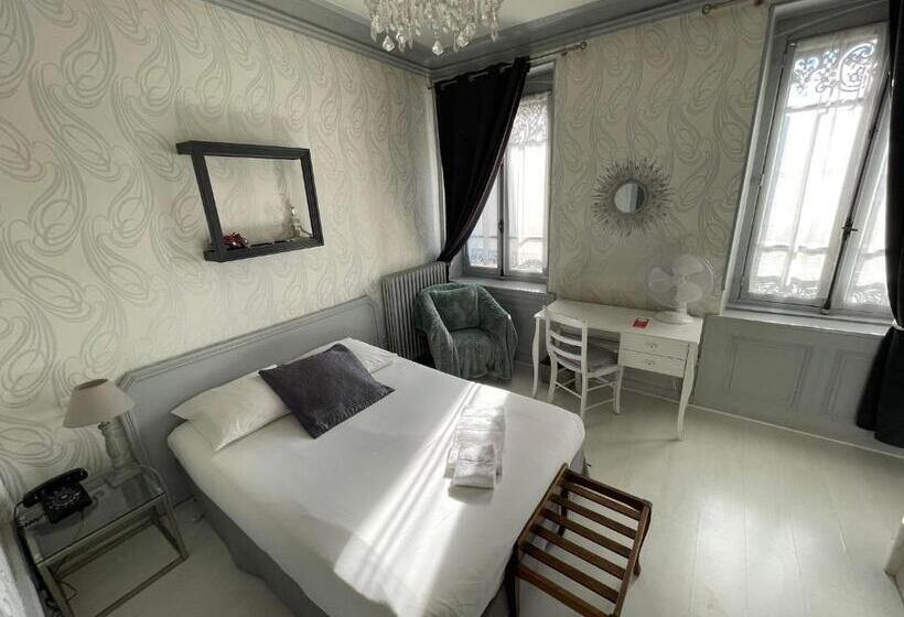 هتل Authentic By Balladins, Hôtel Le Carré D Aix