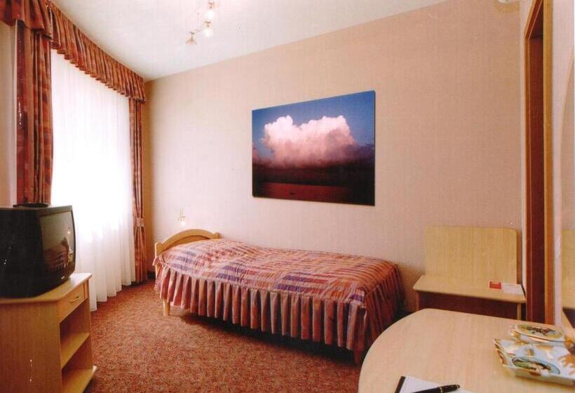 ホテル Hozam Wellness és Apartman