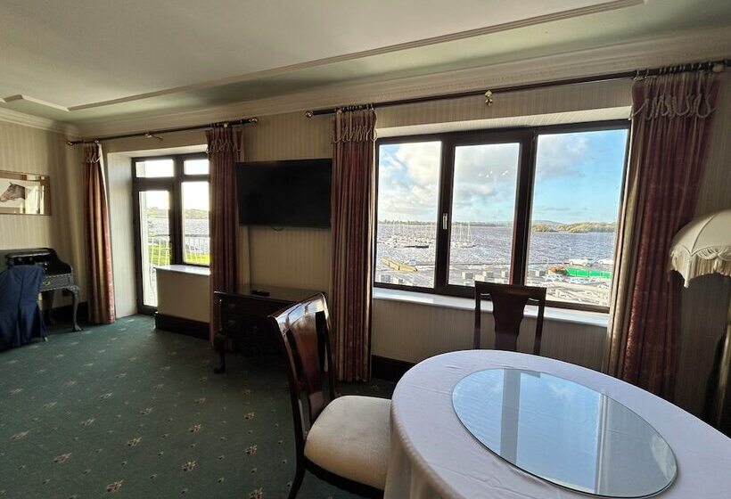 호텔 Lakeside Manor