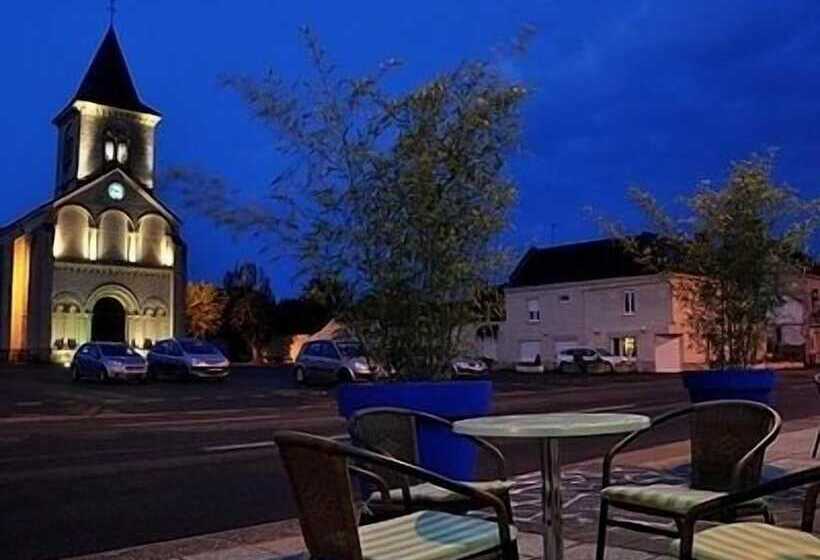 ホテル Logis Hôtel Saint Paul