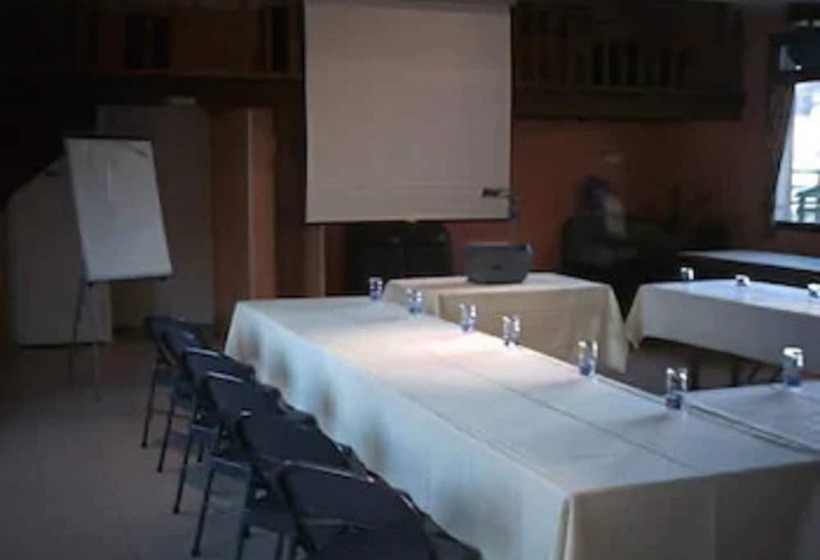 ホテル Logis   Hôtel & Restaurant Moulin Des Forges