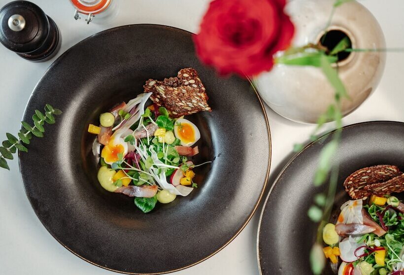 Molde Fjordhotell   By Classic Norway Hotels