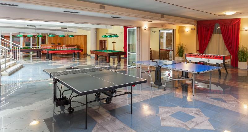 Savoy Palace   Tonellihotels