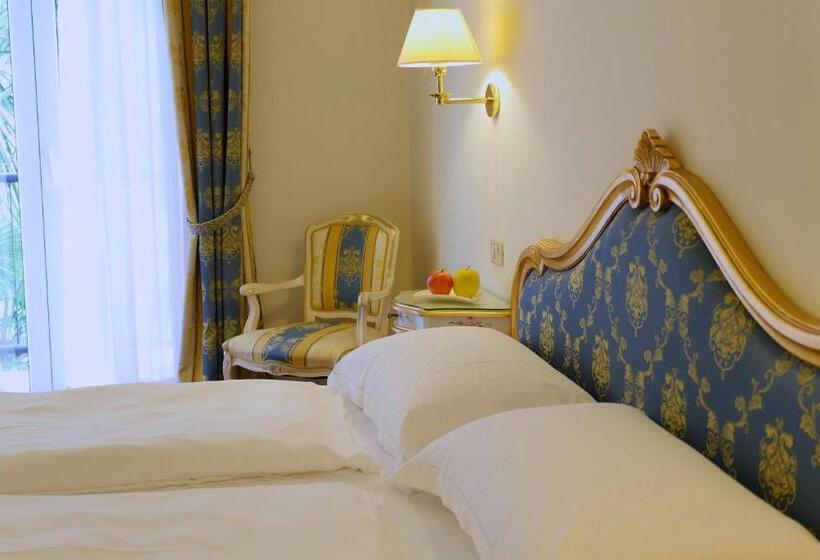 هتل Villa Miravalle