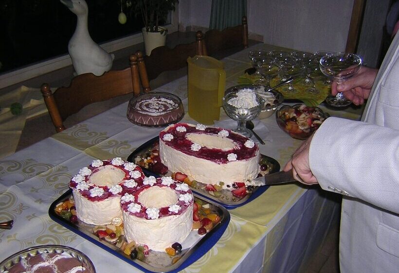 فندق Zur Winzergenossenschaft