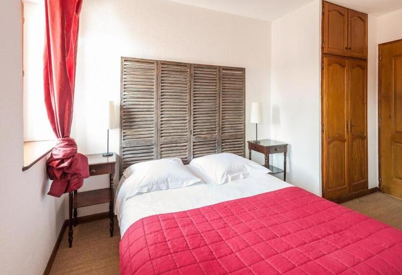 فندق Le Relais Des Dix Crus   Logis Hôtel B&b