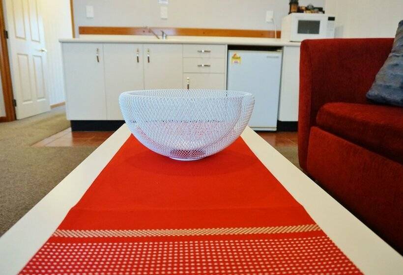 The Esplanade Motel & Conference Centre