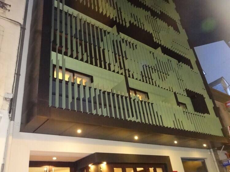 Cit Hotel De La Marne