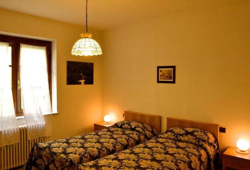 בית מלון כפרי Albergo Di Murlo