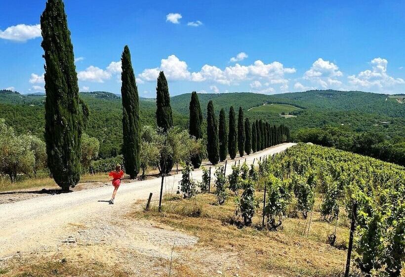 فندق Borgo Livernano