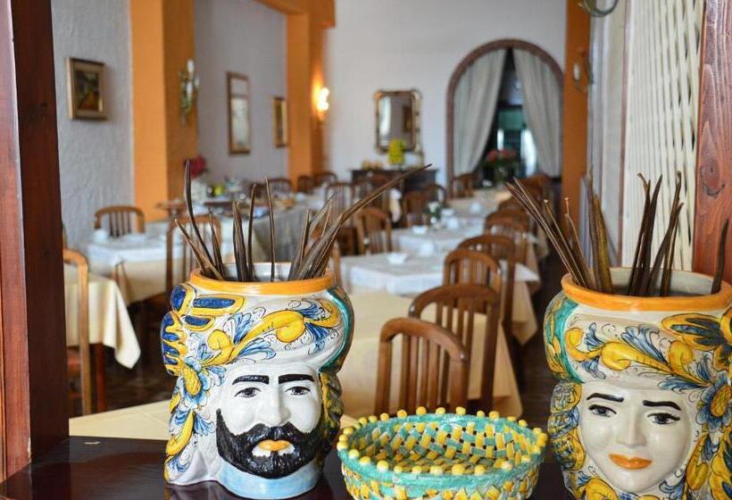 هتل Costa Azzurra