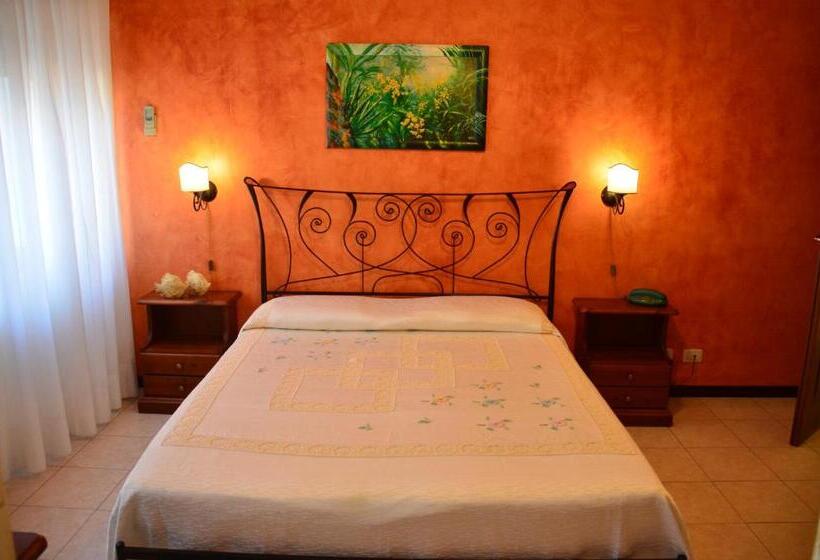 هتل Costa Azzurra