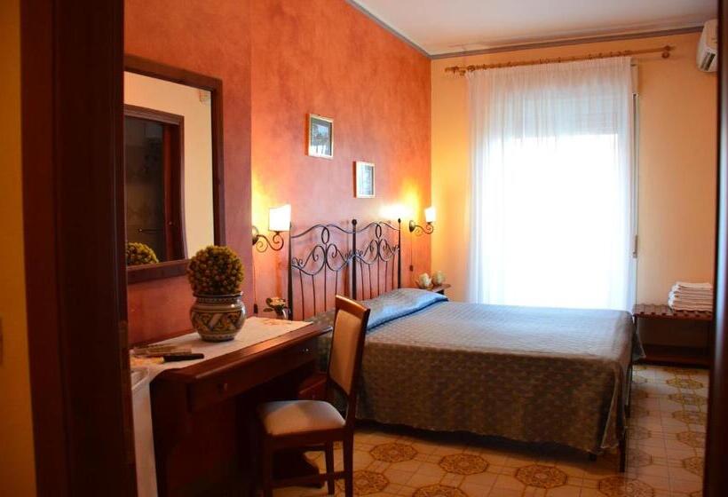 هتل Costa Azzurra