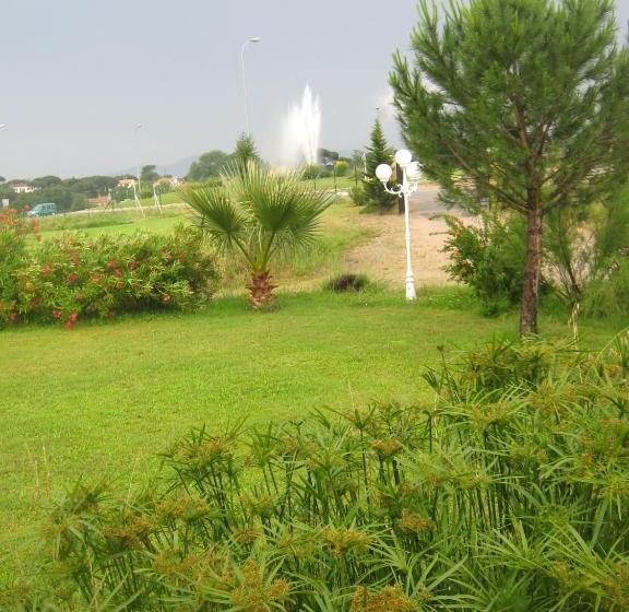 هتل La Fontaine