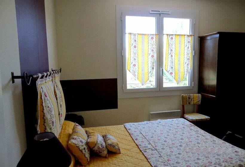 호텔 Logis Hôtel Le Clos Pité