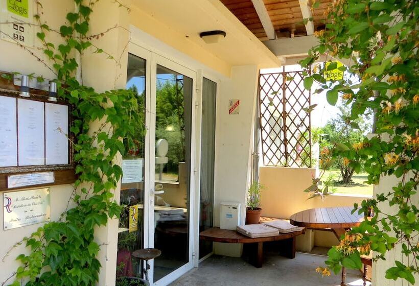 호텔 Logis Hôtel Le Clos Pité