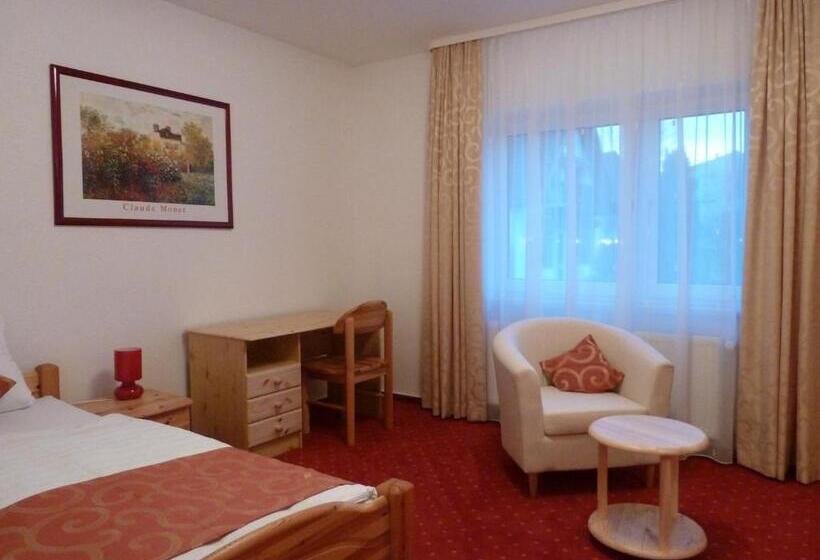 בית מלון כפרי & Restaurant Stümpelstal